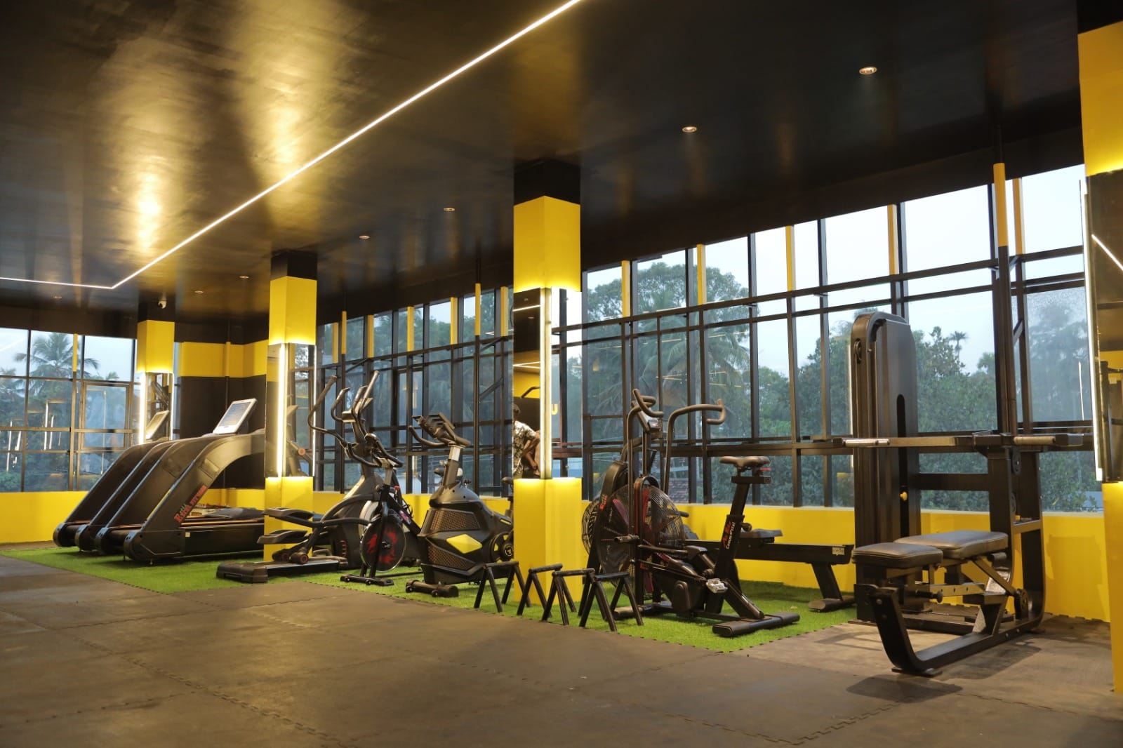Coach Jithu fitness gallery photo 7